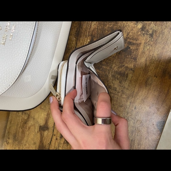 Kate Spade purse & matching wallet - Picture 8 of 12